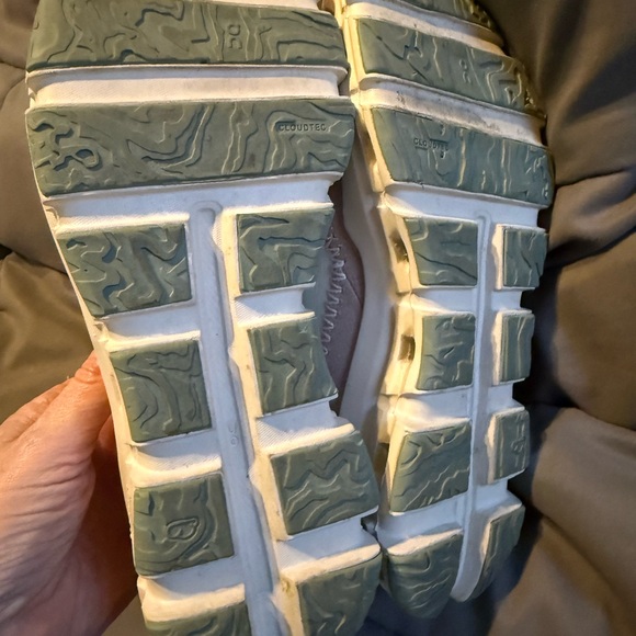 On Clouds Cloudaway - Picture 4 of 5